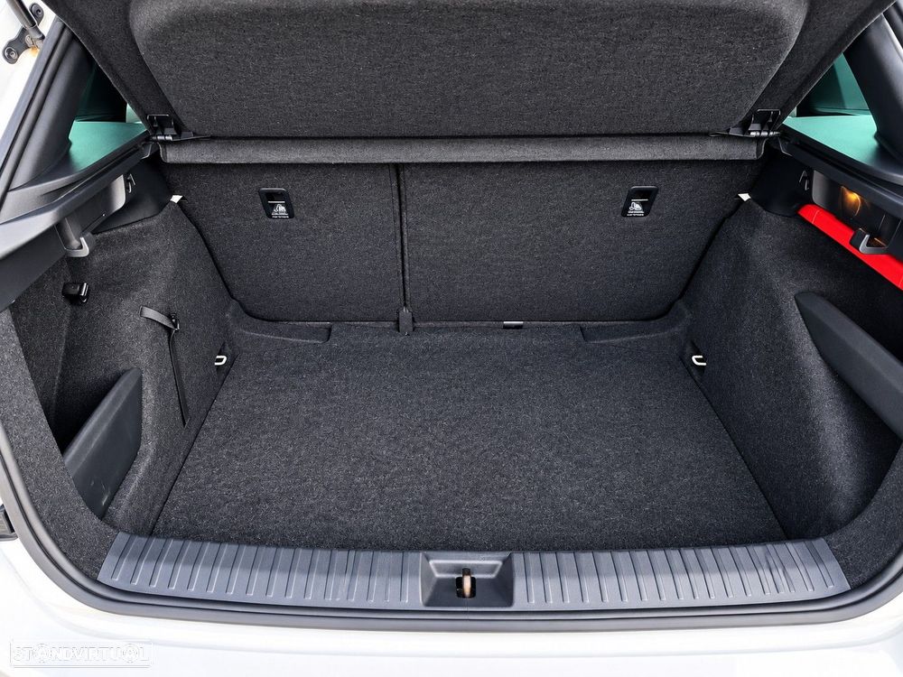 Skoda Kamiq 1.0 TSI Monte Carlo Edition - 8