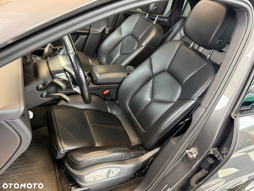Porsche Macan - 23