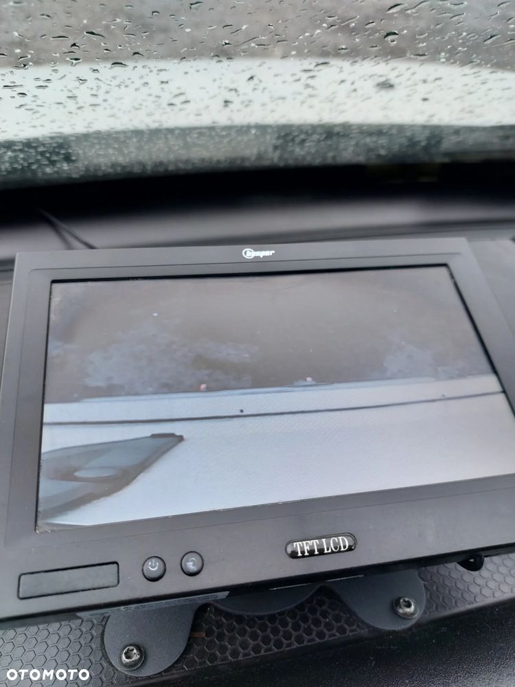 Iveco 35C/ silnik 3.0/ winda Dholandia 750 kg/ Francja - 12