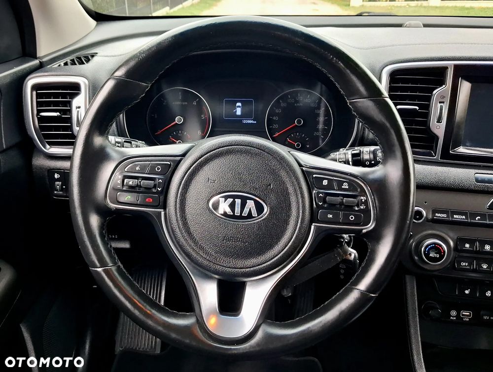 Kia Sportage 1.7 CRDI 2WD Dream-Team Edition - 23