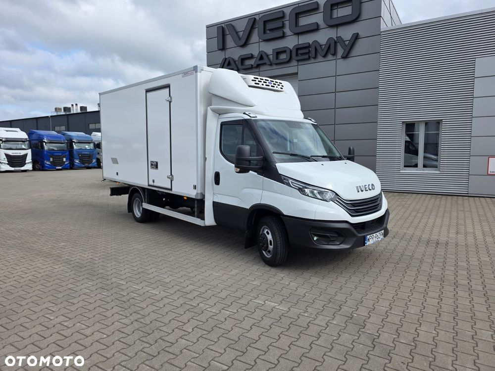 Iveco 50C18 Chłodnia Izoterma 8EP Krajowy Wzmocniony Ledy Nawigacja Aktywny Tempomat ! - 1
