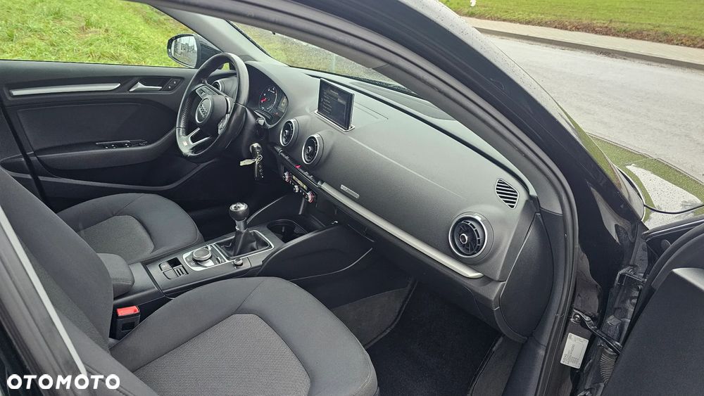 Audi A3 Limousine 1.6 TDI sport - 19