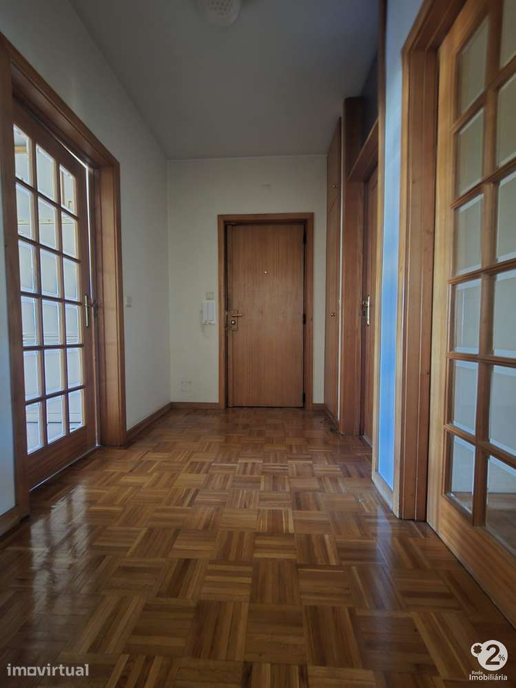 Apartamento T2 no centro da Maia ( com proximidade ao metro ) - Grande imagem: 3/23