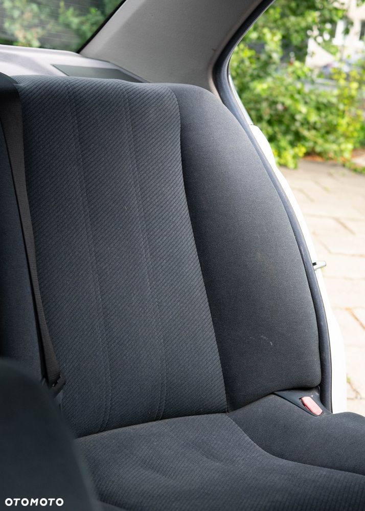 BMW Seria 5 520i - 27
