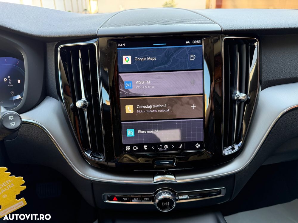 Volvo XC 60 B4 MHEV AT FWD Core - 17