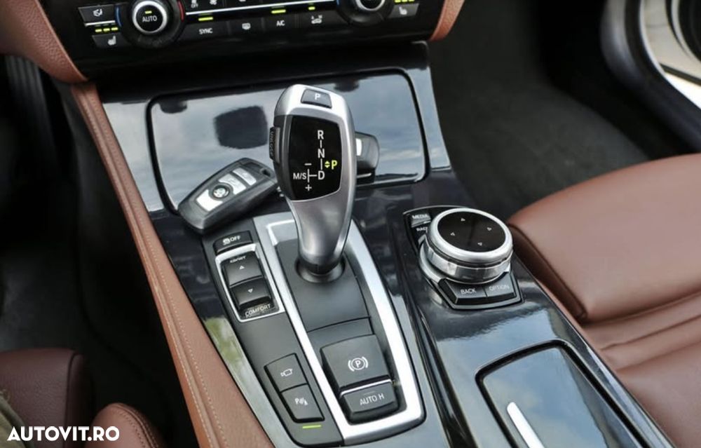 BMW Seria 5 520d EfficientDynamics Edition AT - 13