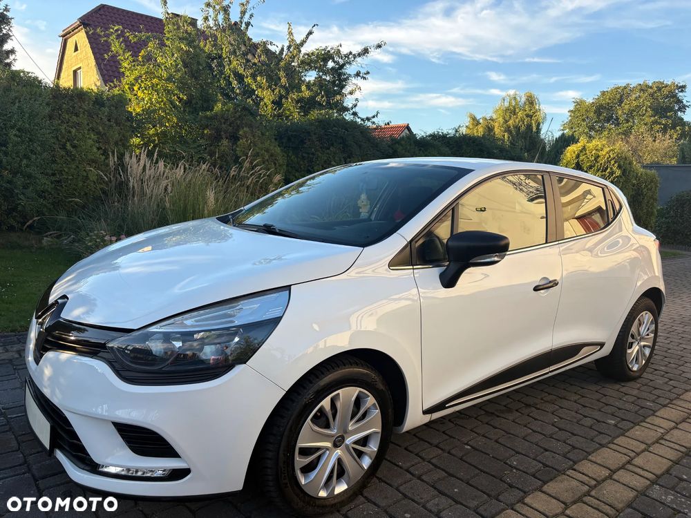 Renault Clio - 2