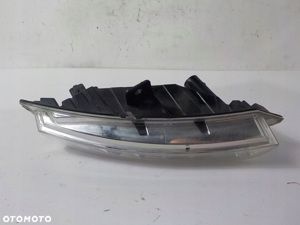 RENAULT MEGANE III HATCHBACK LAMPA PRZÓD LISTWA LED 266000984R - 3