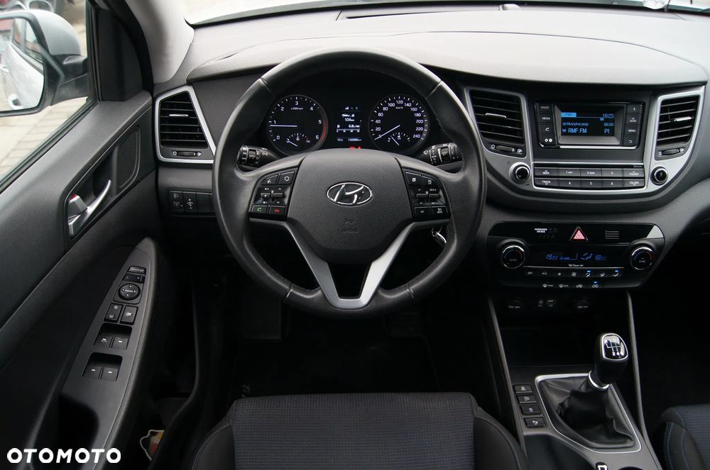Hyundai Tucson 1.7 CRDI BlueDrive Comfort 2WD - 11