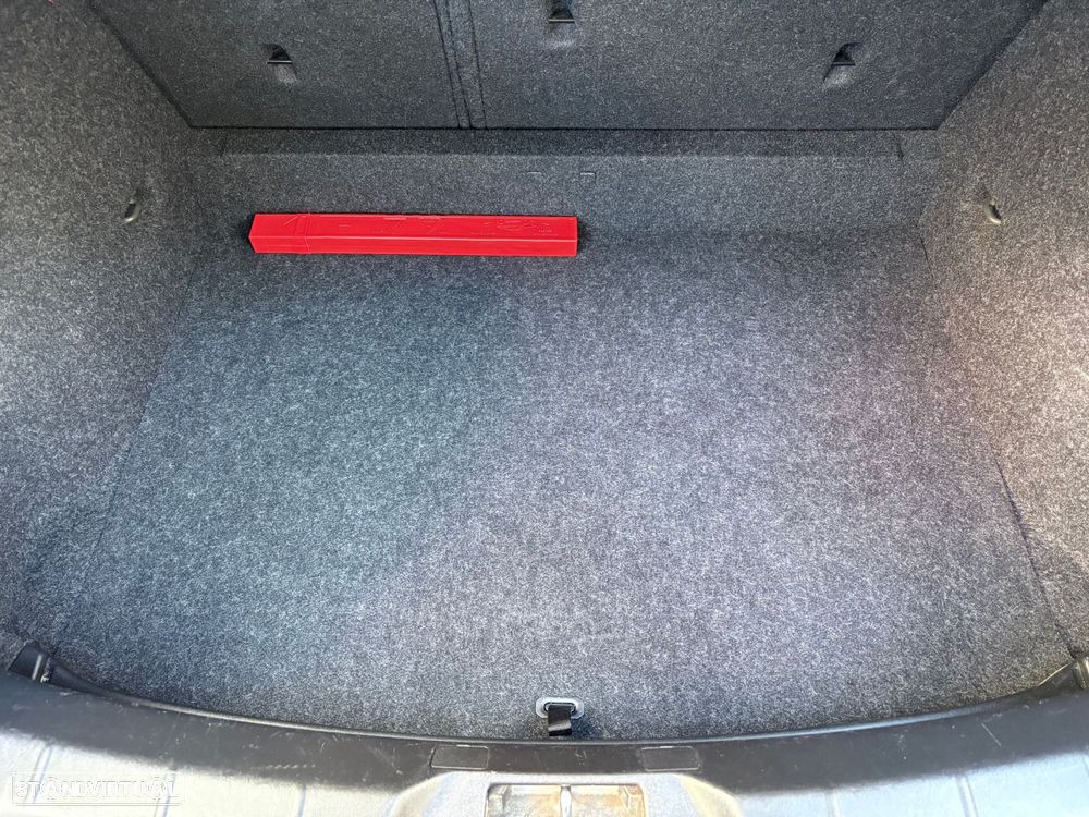 Volvo V40 2.0 D2 Kinetic - 25