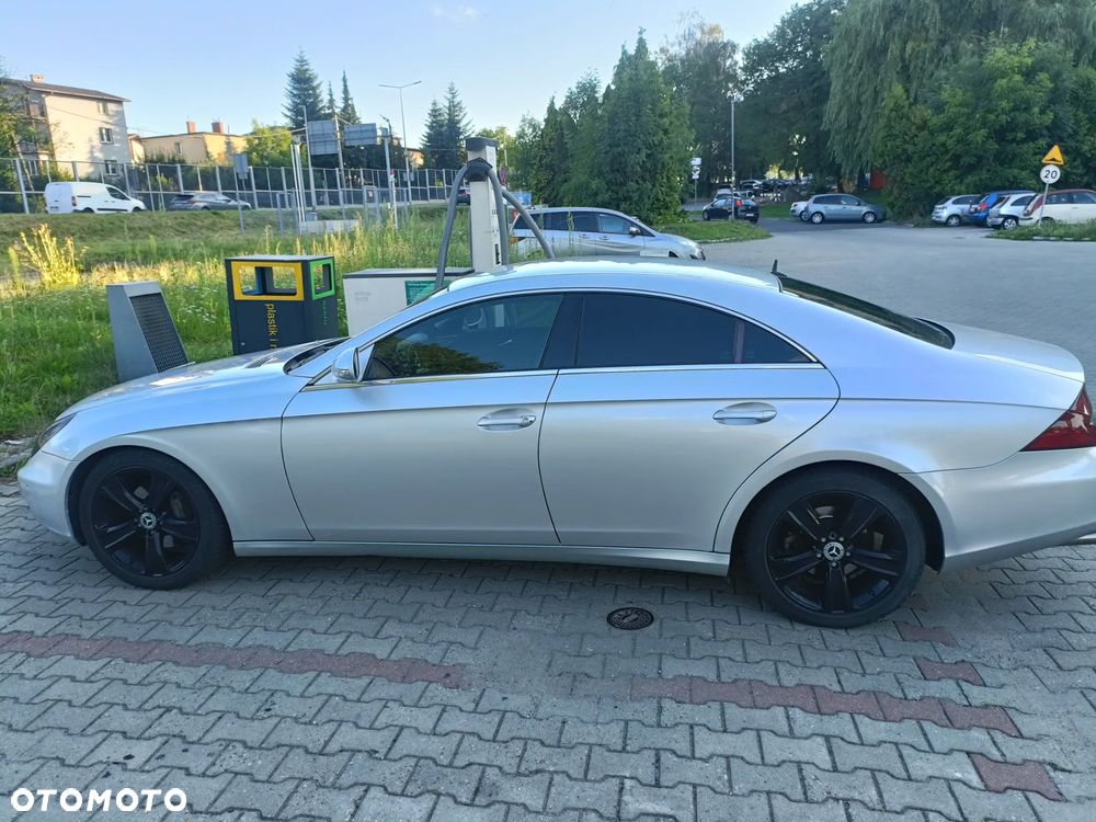 Mercedes-Benz CLS - 25