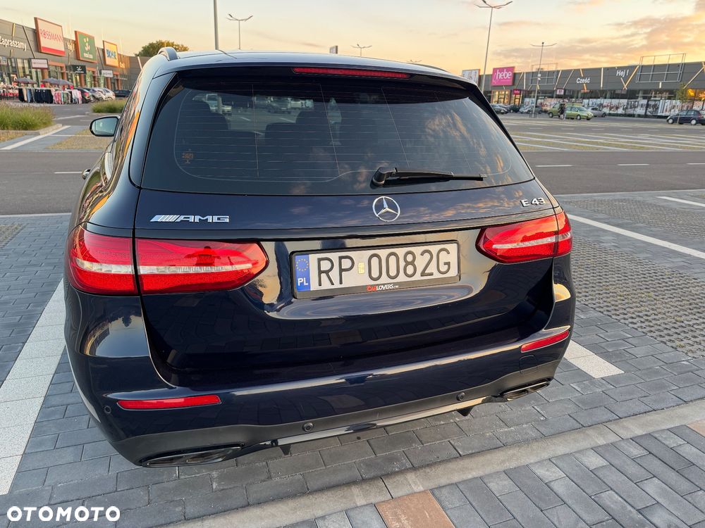 Mercedes-Benz Klasa E AMG 43 4Matic T 9G-TRONIC - 33