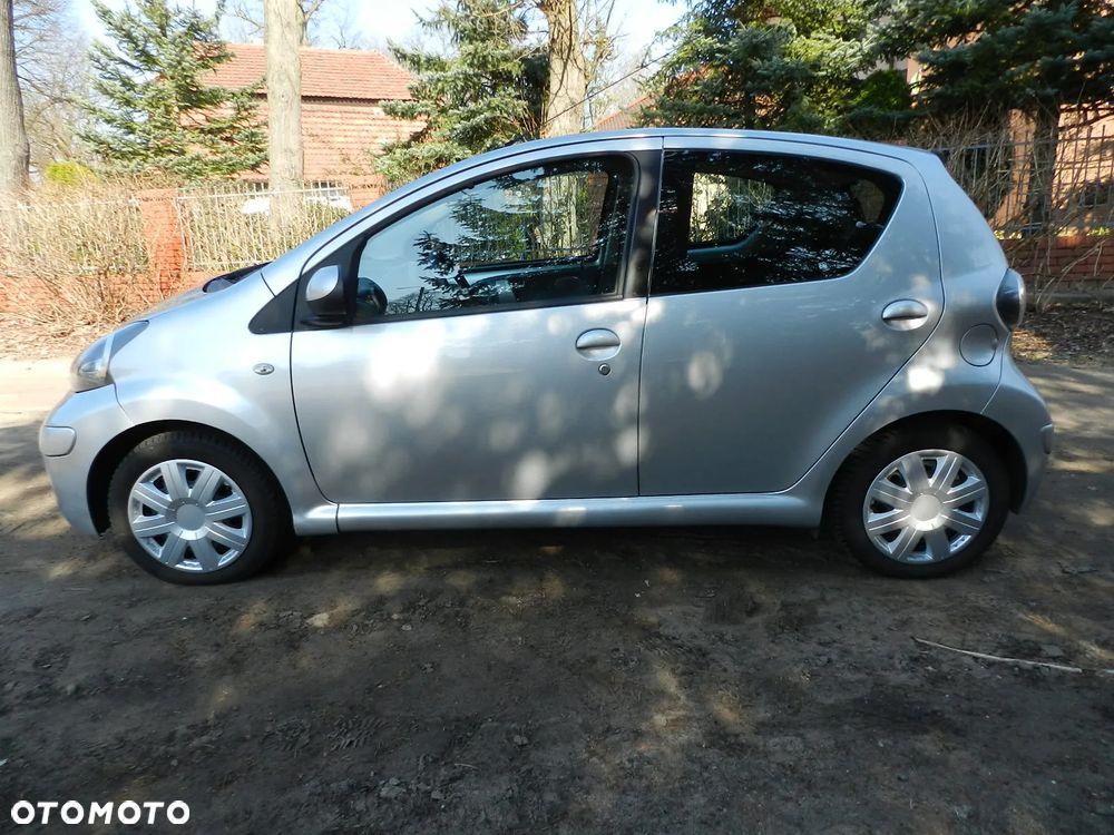Toyota Aygo - 8