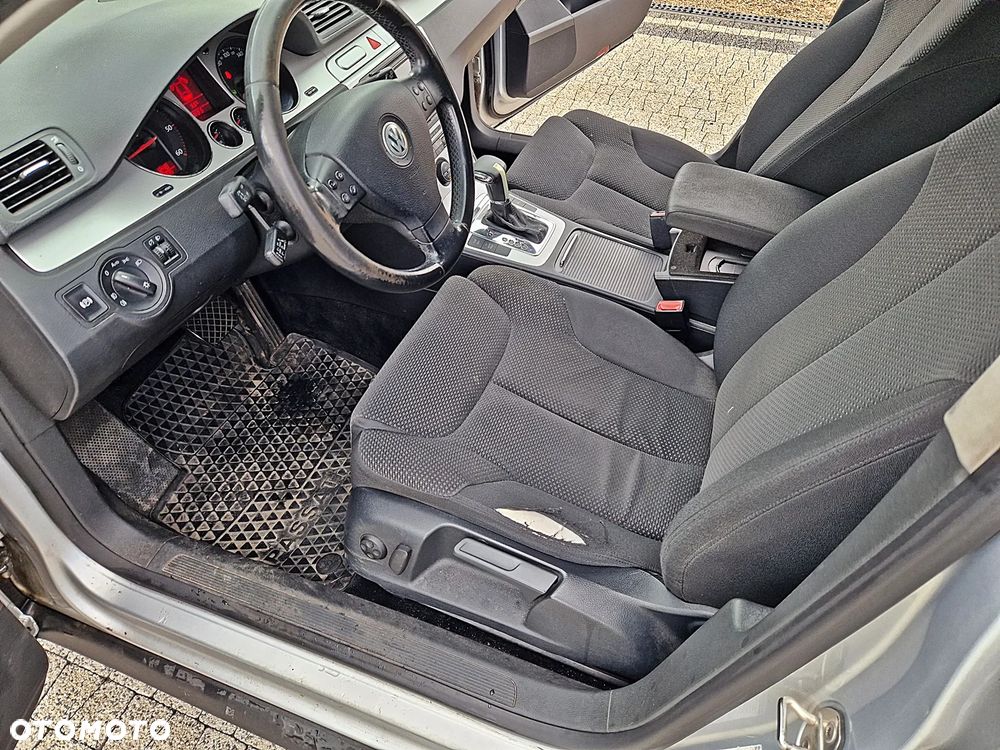 Volkswagen Passat - 16