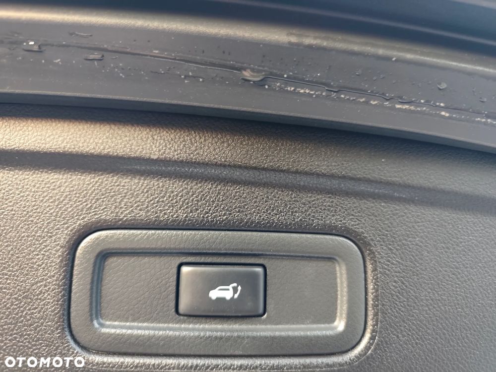 Infiniti Q70 3.0d S - 12