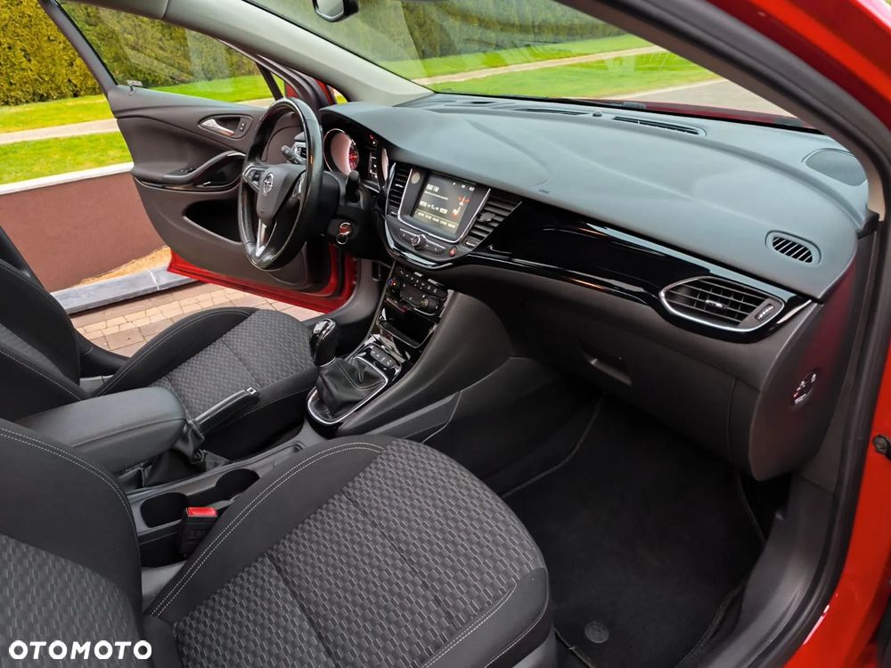 Opel Astra 1.4 Turbo Dynamic - 29