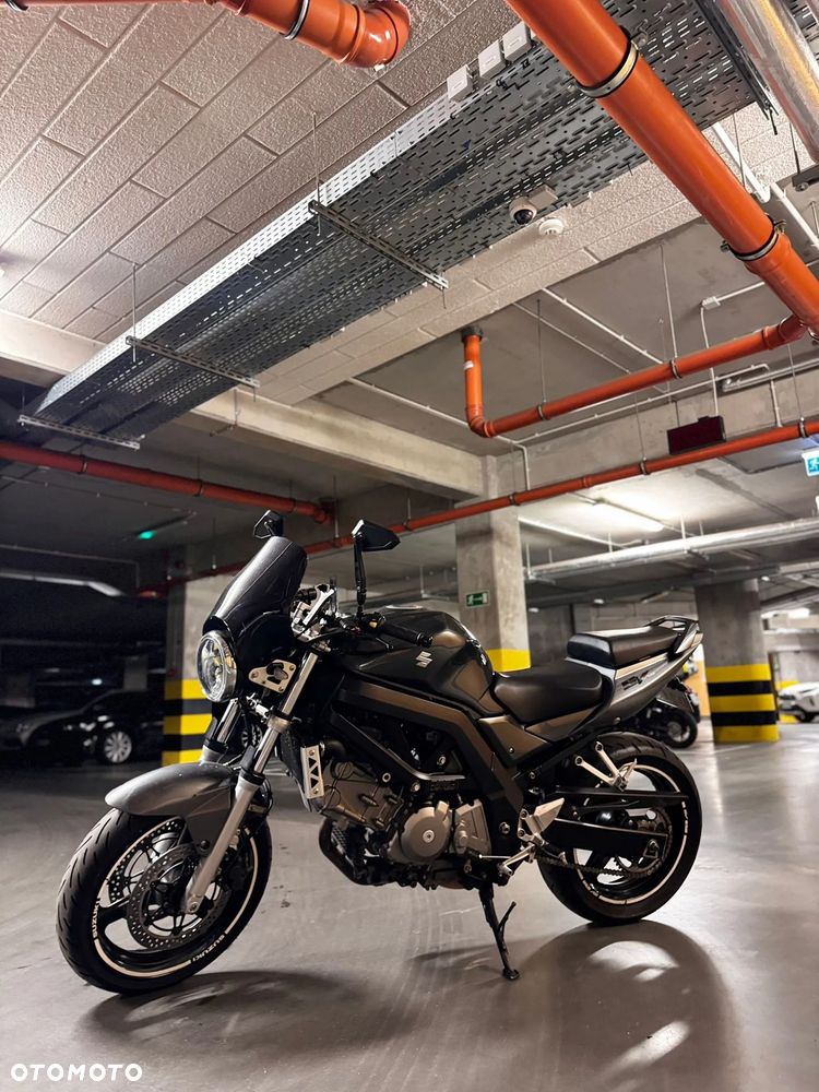 Suzuki SV - 6