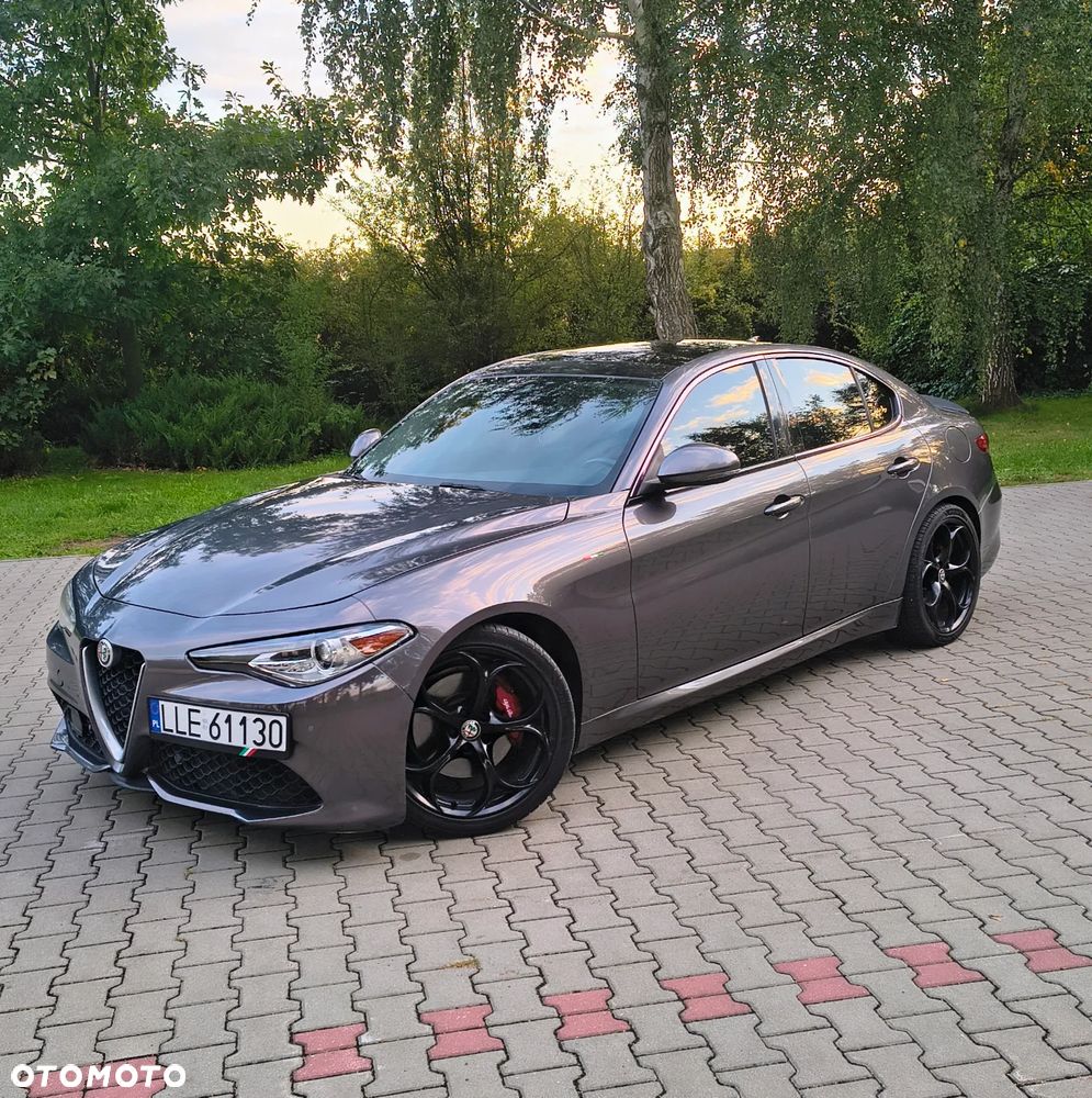 Alfa Romeo Giulia 2.0 Turbo 16V AT8 Veloce Ti - 1