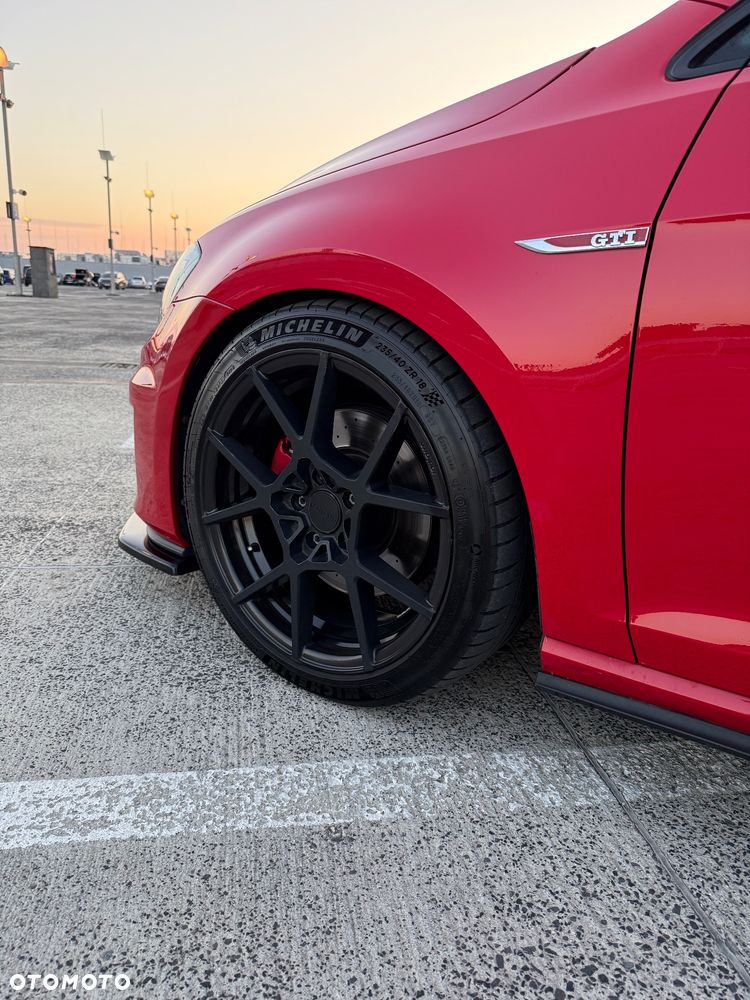 Volkswagen Golf GTI BlueMotion Technology DSG - 13