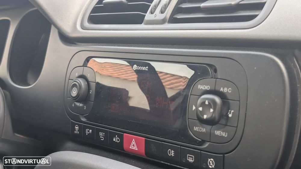 Fiat Panda 1.0 Hybrid City Life - 9