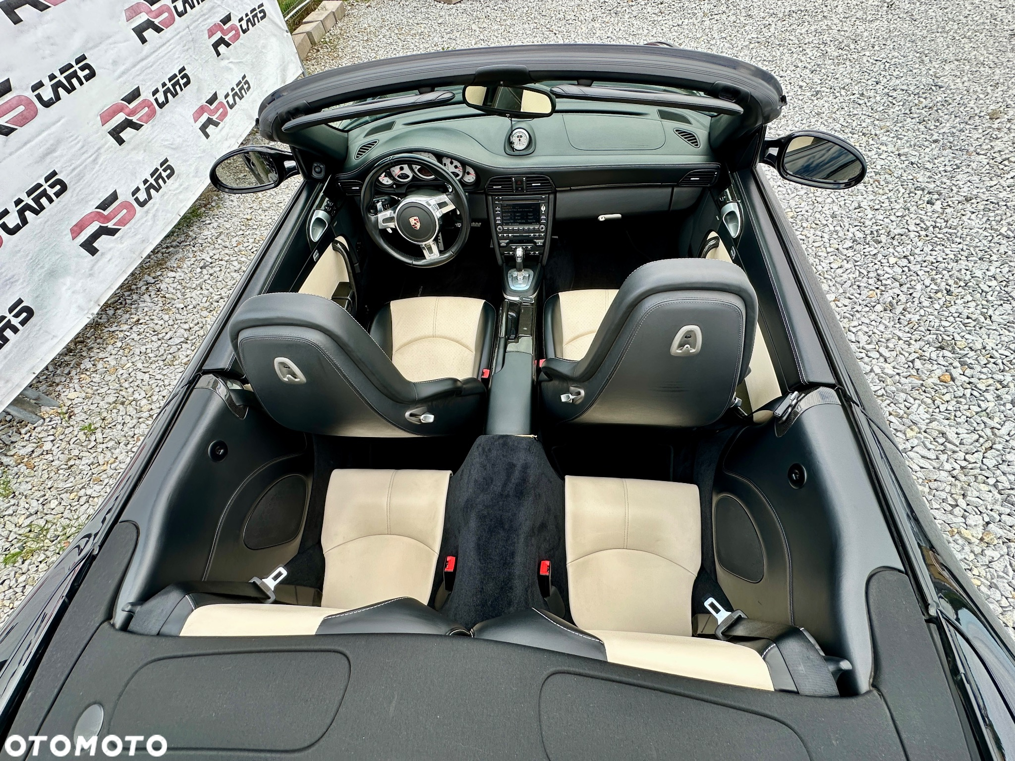 Porsche 911 Turbo S Cabrio - 19