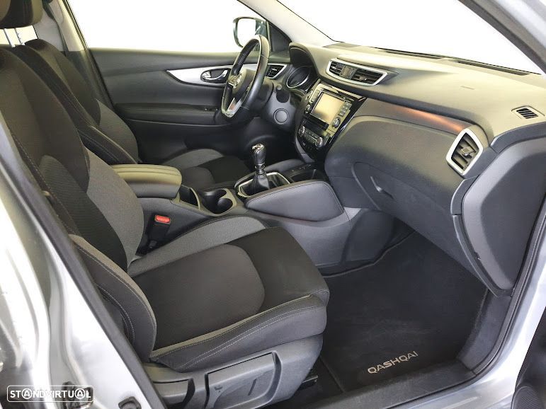 Nissan Qashqai 1.5 dCi N-Connecta - 10