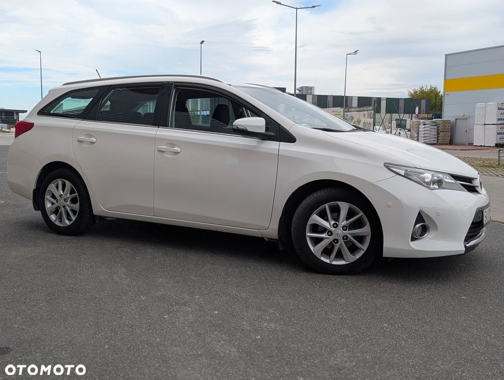 Toyota Auris - 5