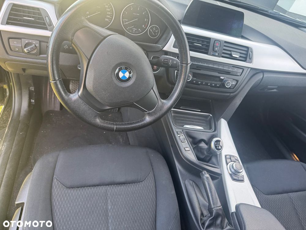 BMW Seria 3 316d Luxury Line - 39