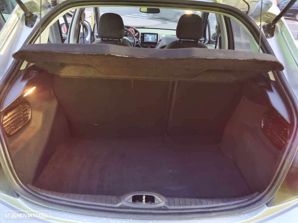 Peugeot 208 1.2 PureTech Style - 16