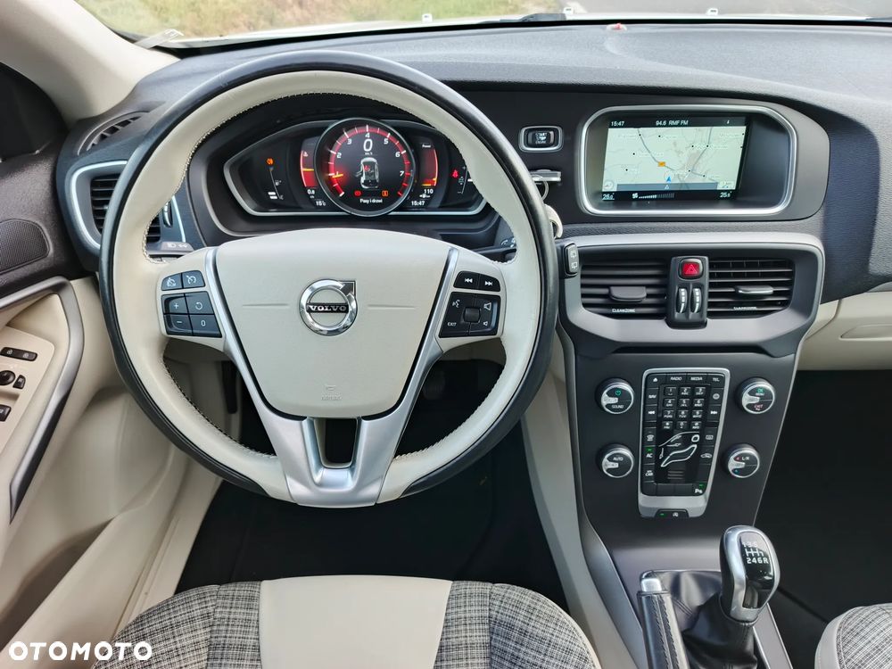 Volvo V40 - 19