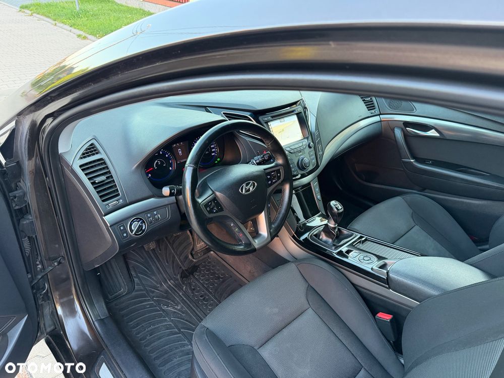 Hyundai i40 i40cw 1.6 Fifa World Cup Edition - 27