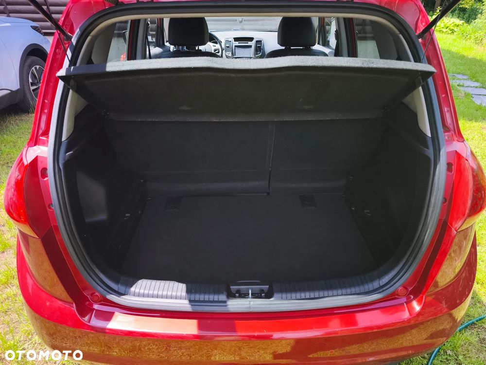 Kia Venga 1.6 Business Line - 14