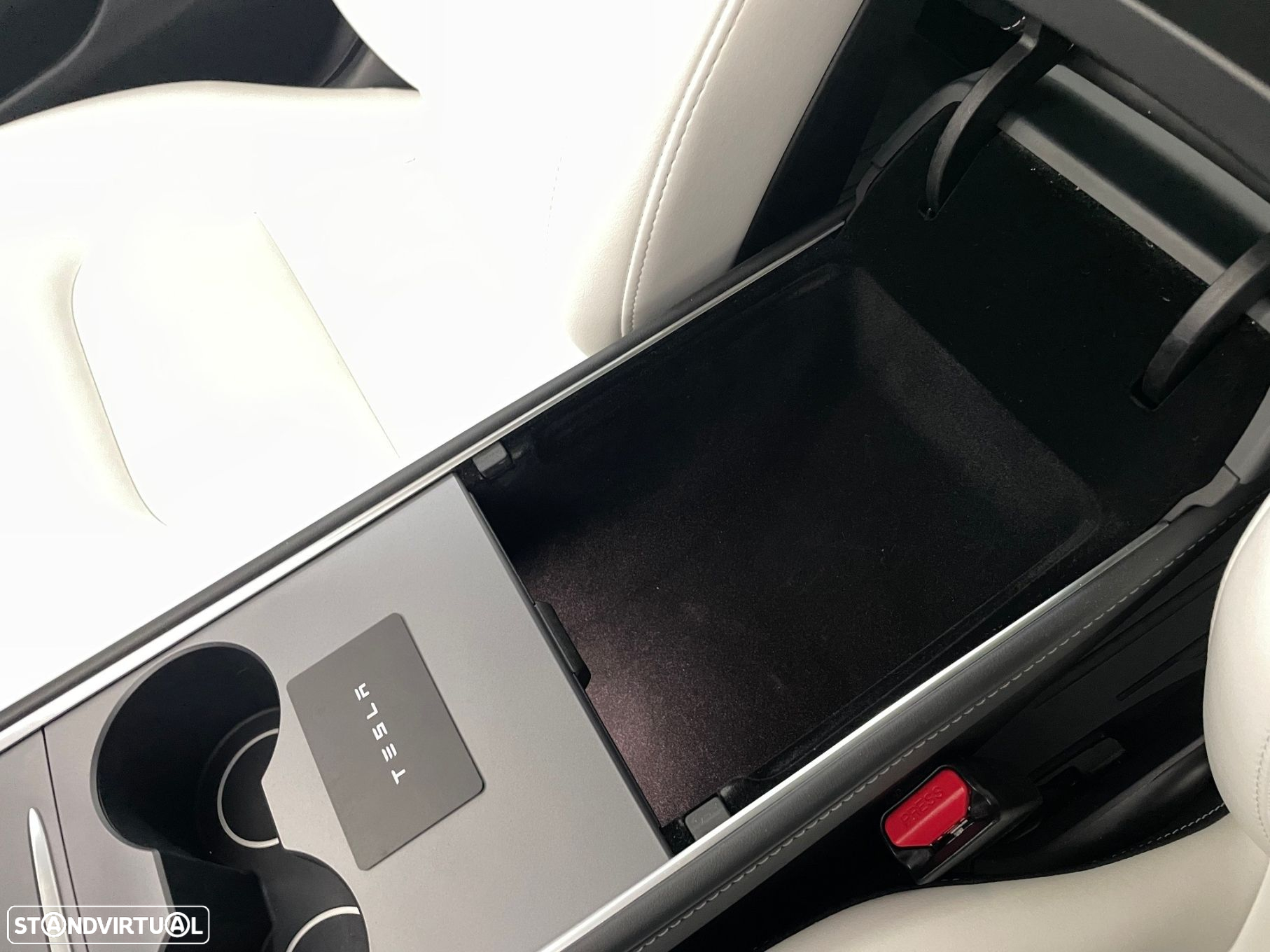 Tesla Model 3 - 50