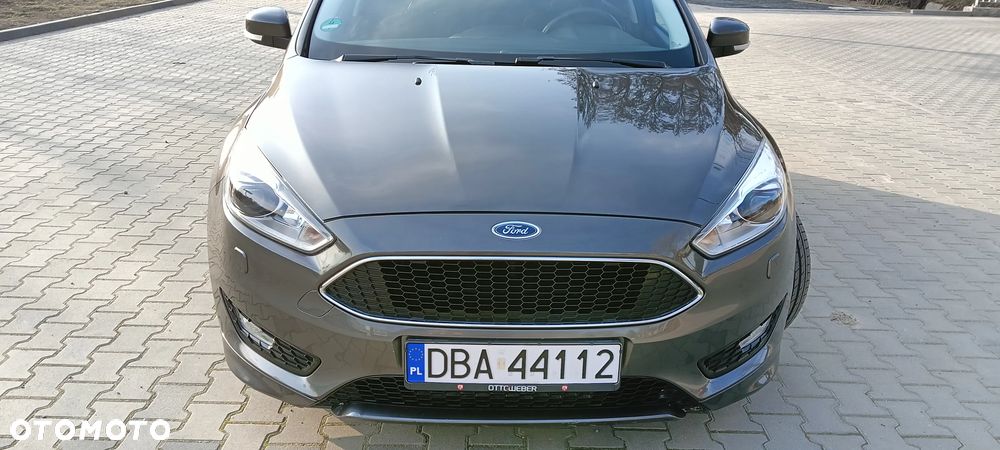 Ford Focus 1.5 TDCi DPF Start-Stopp-System ST-Line - 32