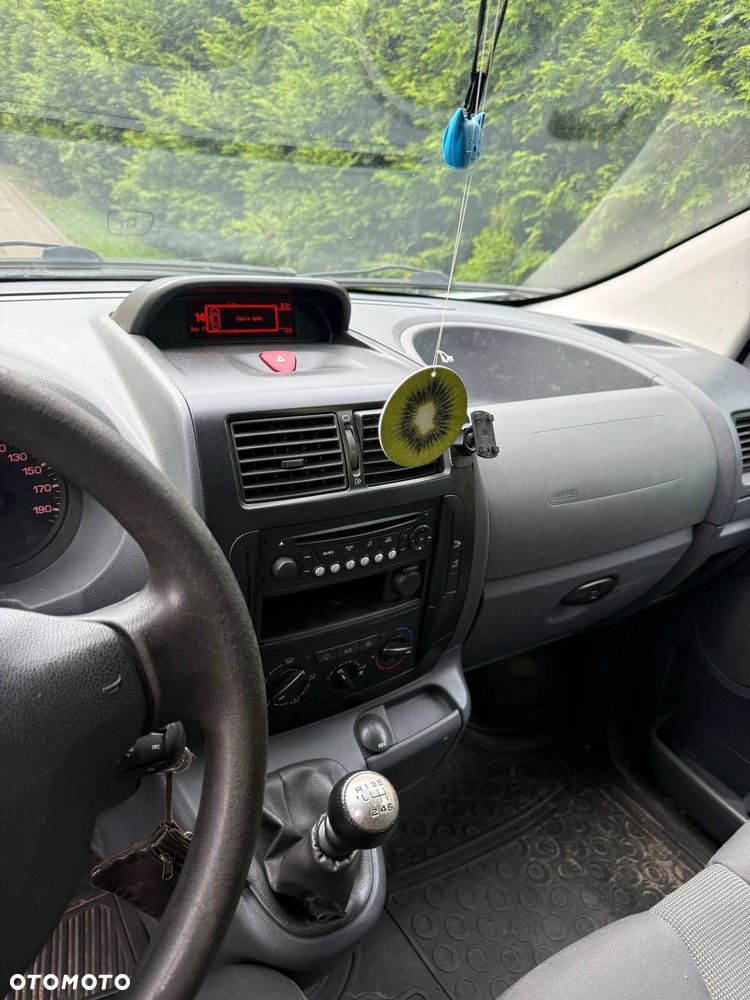 Citroën JUMPY - 11