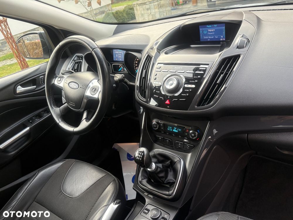 Ford Kuga 2.0 TDCi 4x4 Titanium - 10