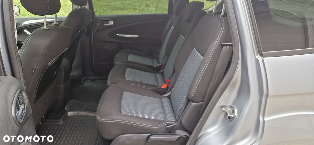 Ford S-Max 2.0 TDCi DPF Titanium - 13