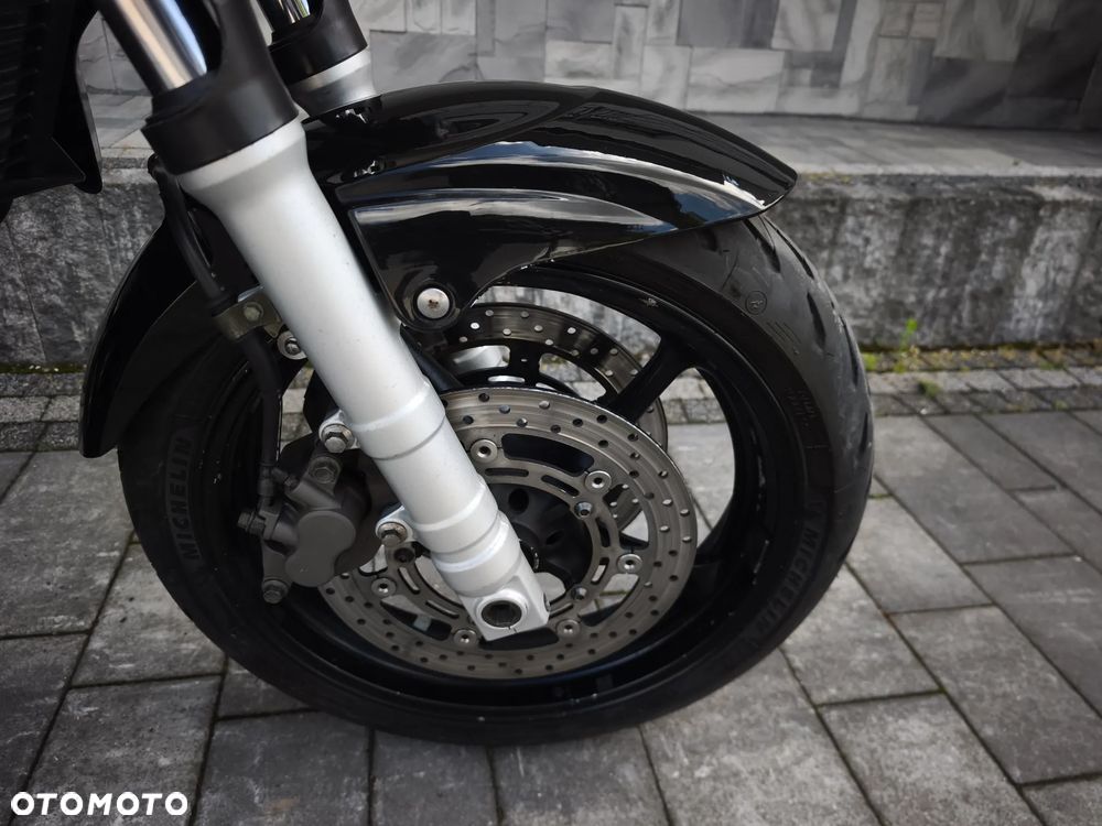 Yamaha FZ6 - 8