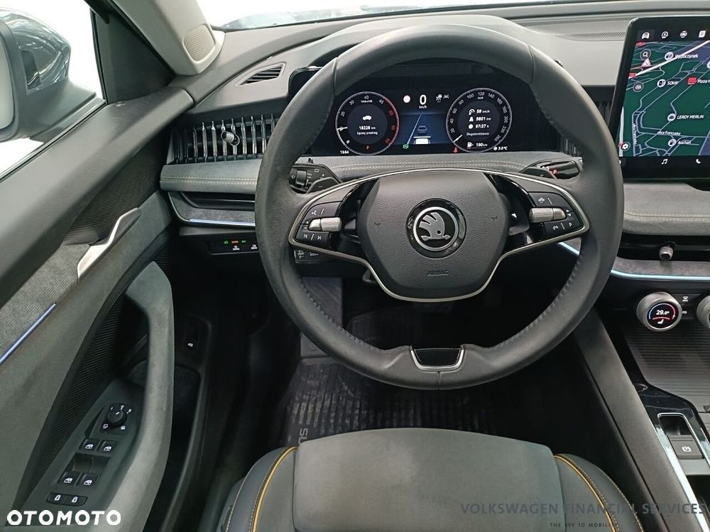 Skoda Superb 2.0 TDI SCR Selection DSG - 8