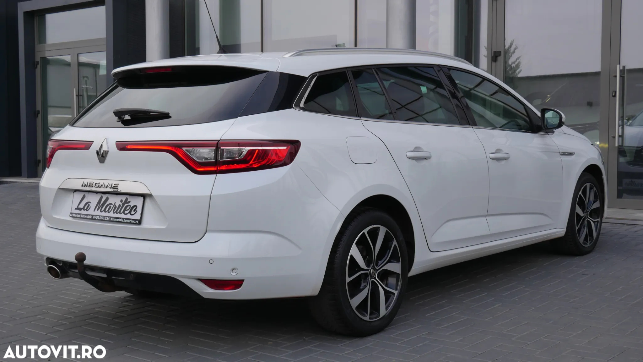 Renault Megane Grandtour TCe 140 GPF BOSE EDITION - 20