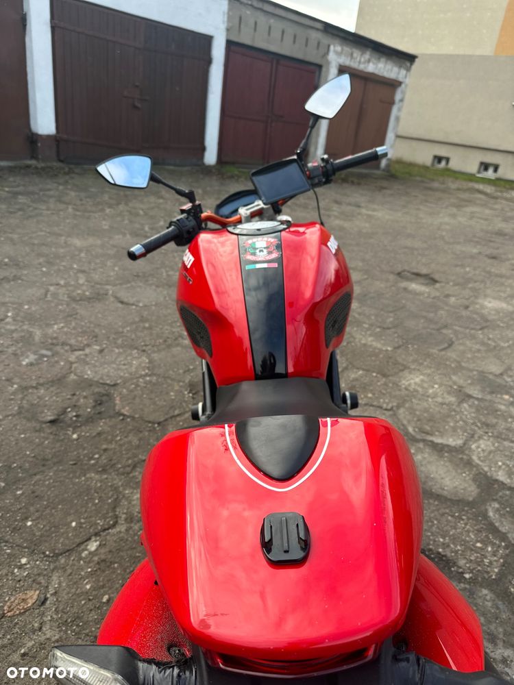 Ducati Monster - 14