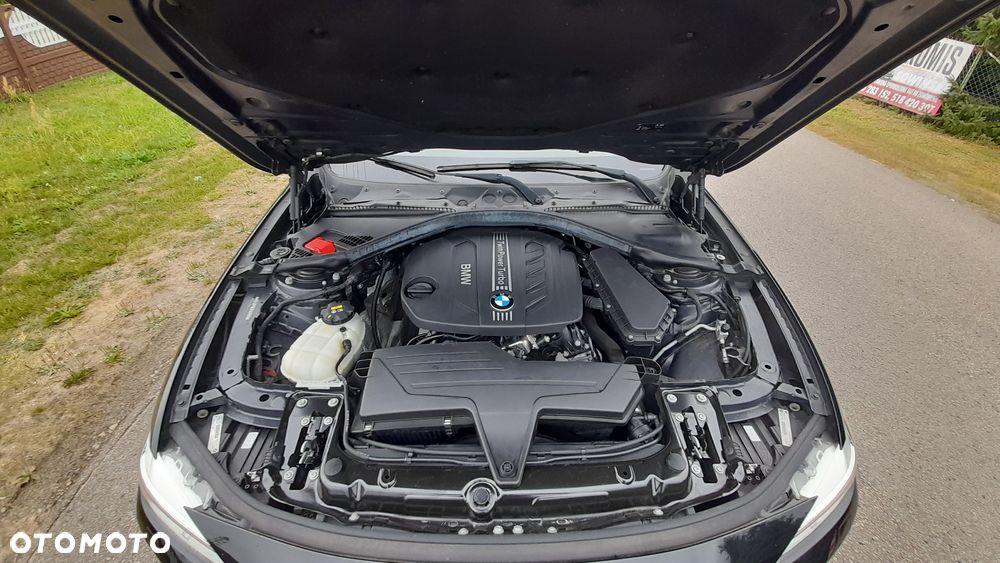 BMW Seria 3 318d Touring - 14