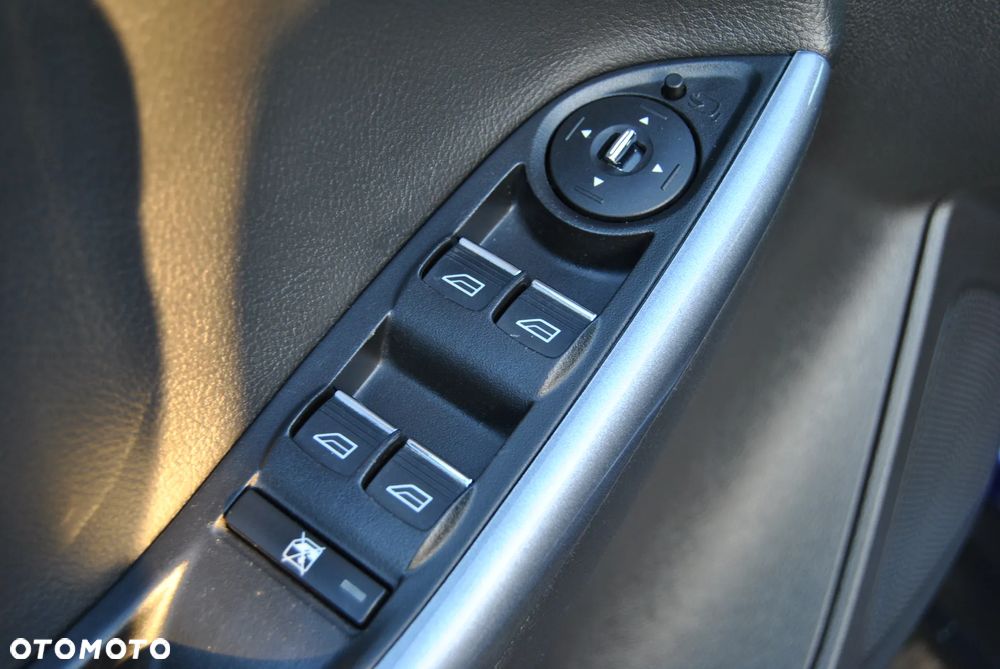 Ford Focus 1.6 TDCi DPF Start-Stopp-System Titanium - 9