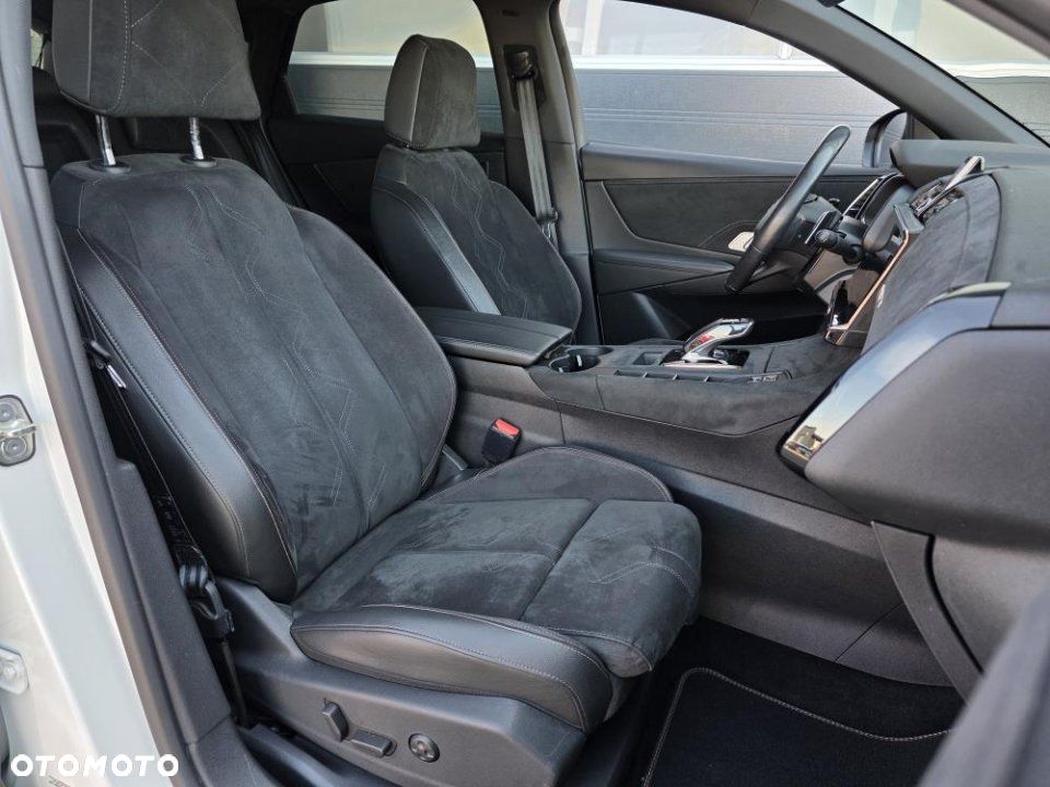 DS Automobiles DS 7 Crossback - 17