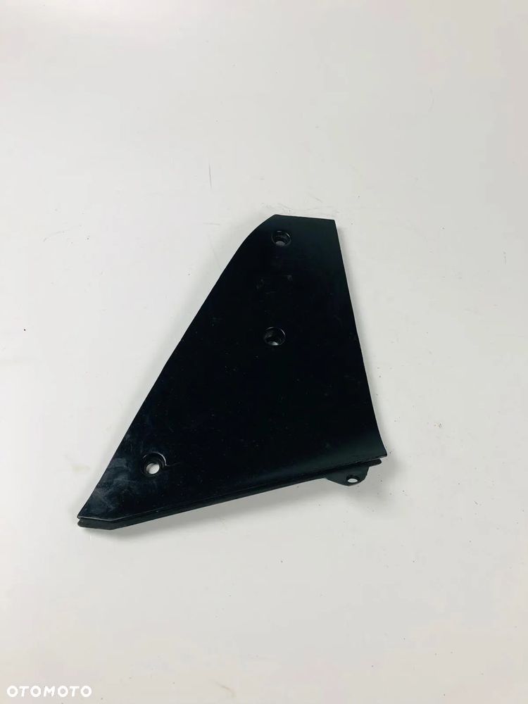 Suzuki GSXR 1300 Hayabusa 99-07 Wypełnienie Lewe Owiewka - 4