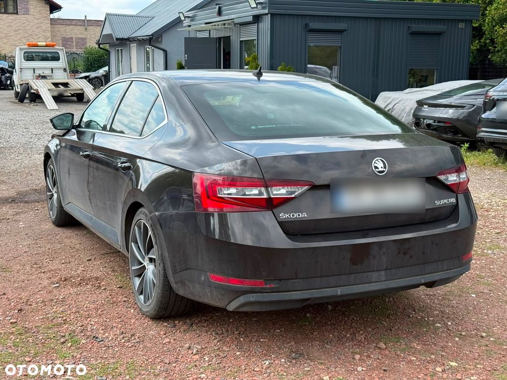 Skoda Superb 2.0 TSI L&K DSG - 12
