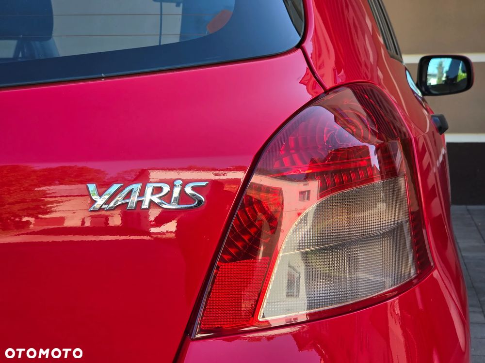 Toyota Yaris 1.3 VVT-i Sol - 35