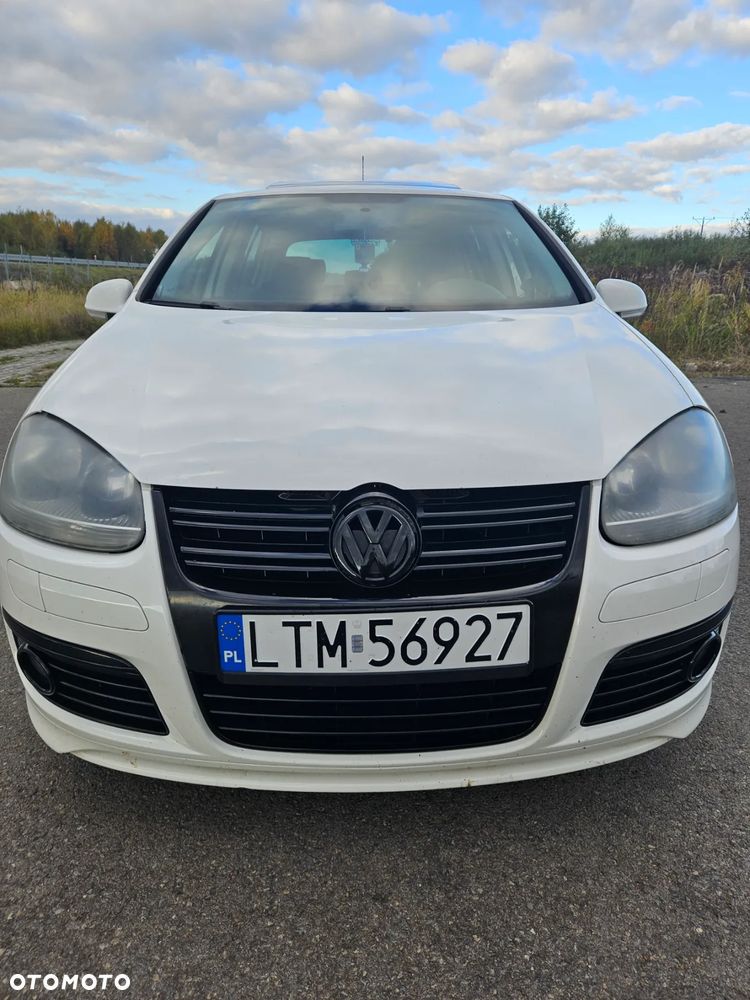 Volkswagen Golf - 10