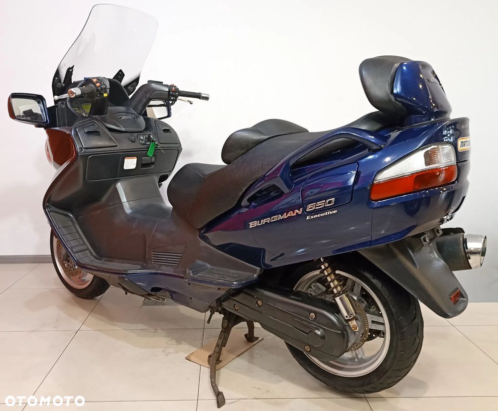 Suzuki Burgman - 4