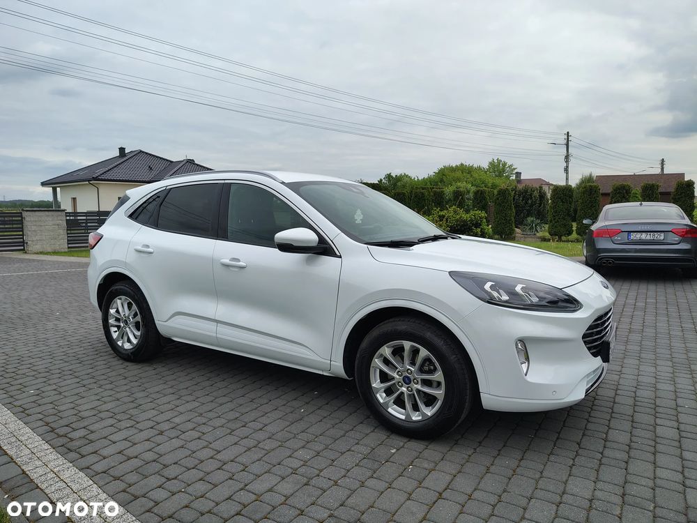 Ford Kuga 1.5 EcoBoost TITANIUM - 11